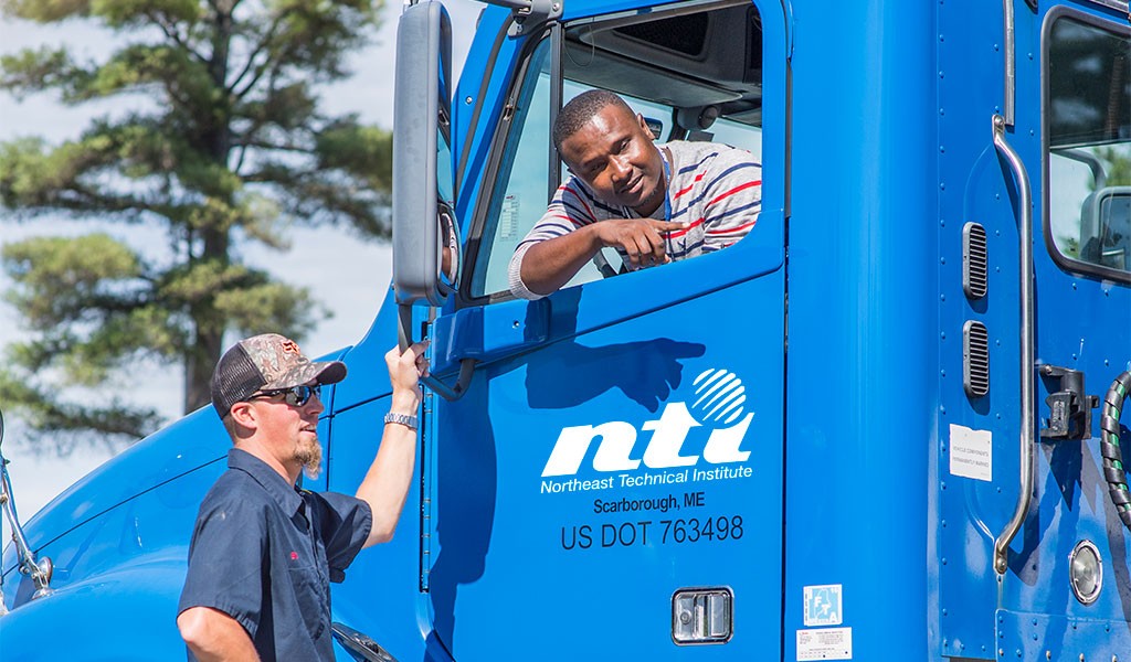 CDL School in Maine Commercial Truck Driver ClassA Training Program